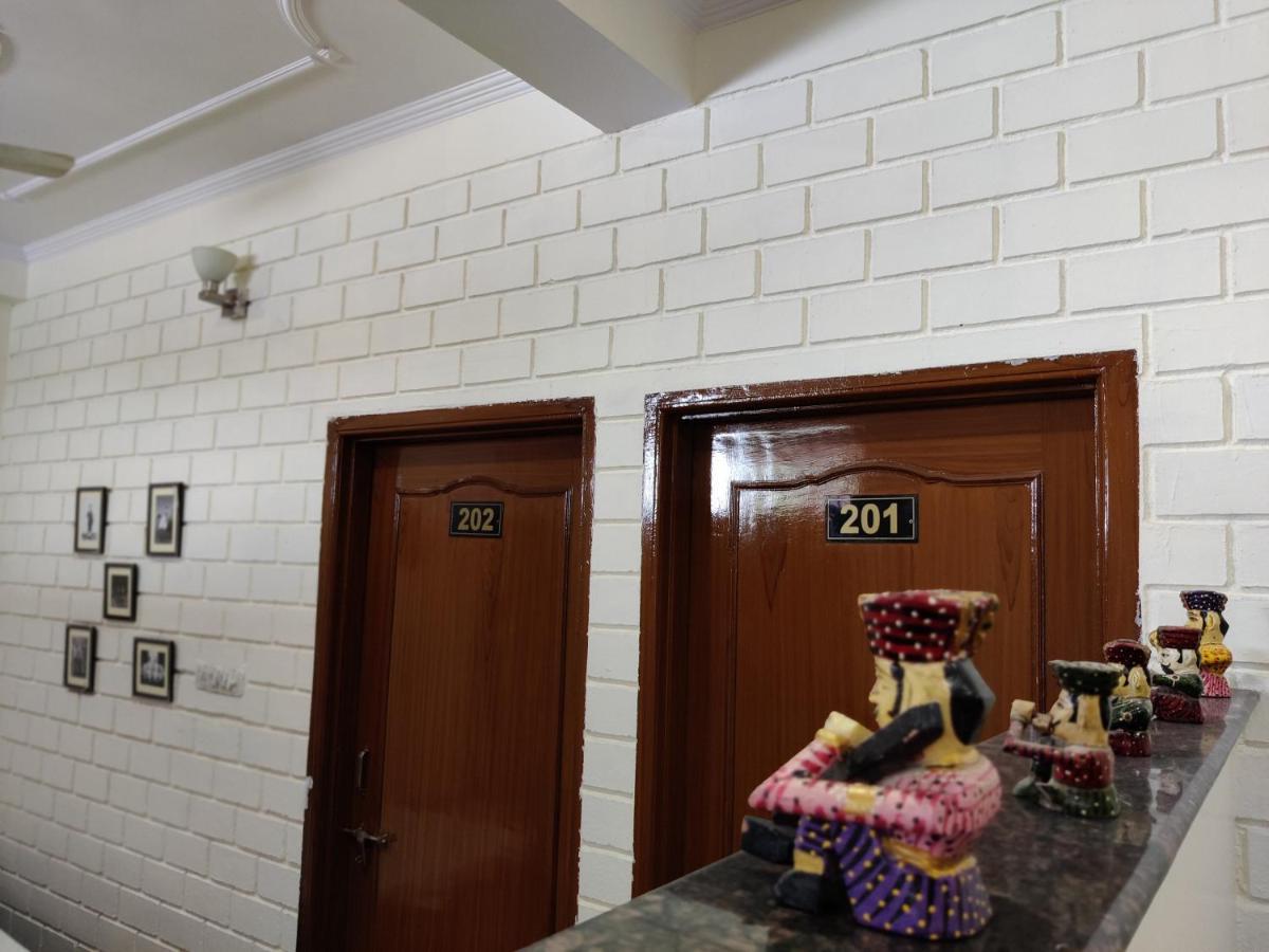 The Karauli Villa By Le Pension Stays Jaipur Ngoại thất bức ảnh