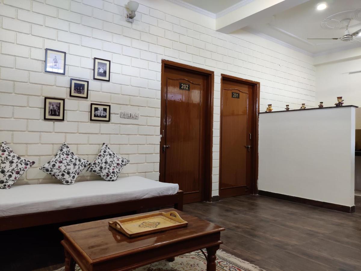 The Karauli Villa By Le Pension Stays Jaipur Ngoại thất bức ảnh