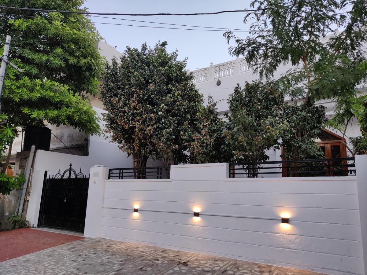 The Karauli Villa By Le Pension Stays Jaipur Ngoại thất bức ảnh