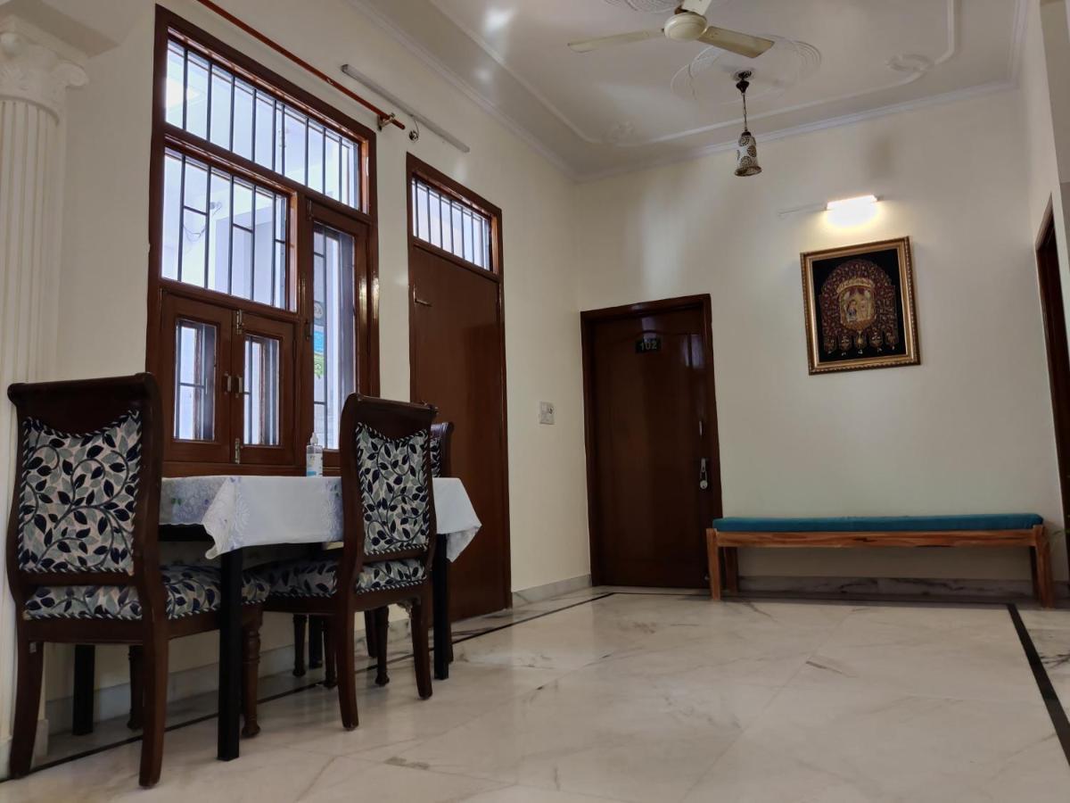 The Karauli Villa By Le Pension Stays Jaipur Ngoại thất bức ảnh