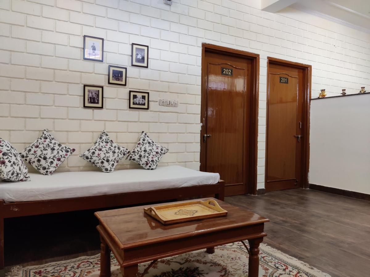 The Karauli Villa By Le Pension Stays Jaipur Ngoại thất bức ảnh