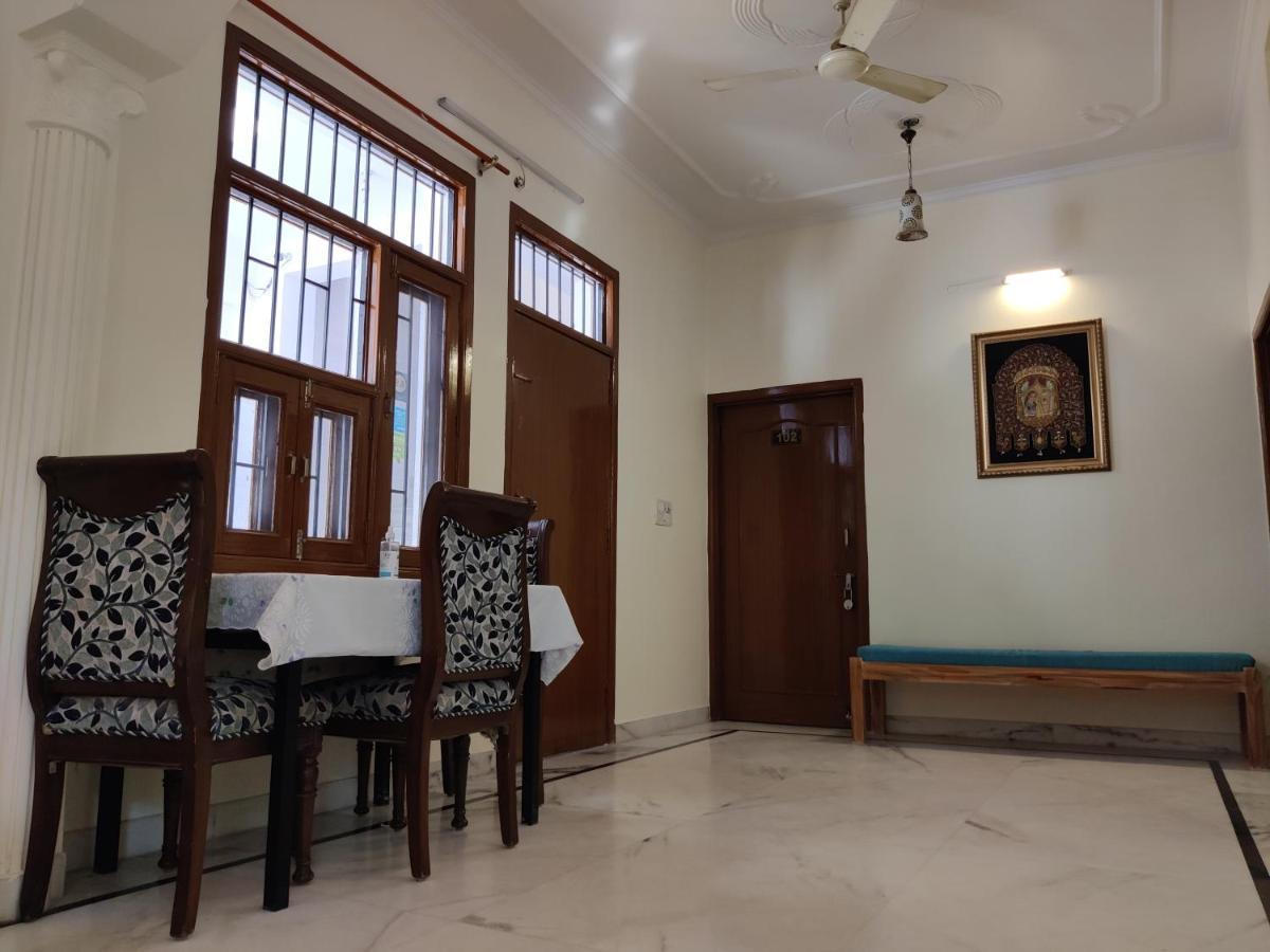 The Karauli Villa By Le Pension Stays Jaipur Ngoại thất bức ảnh