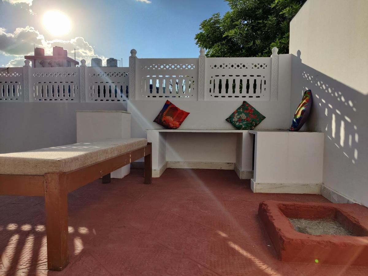 The Karauli Villa By Le Pension Stays Jaipur Ngoại thất bức ảnh