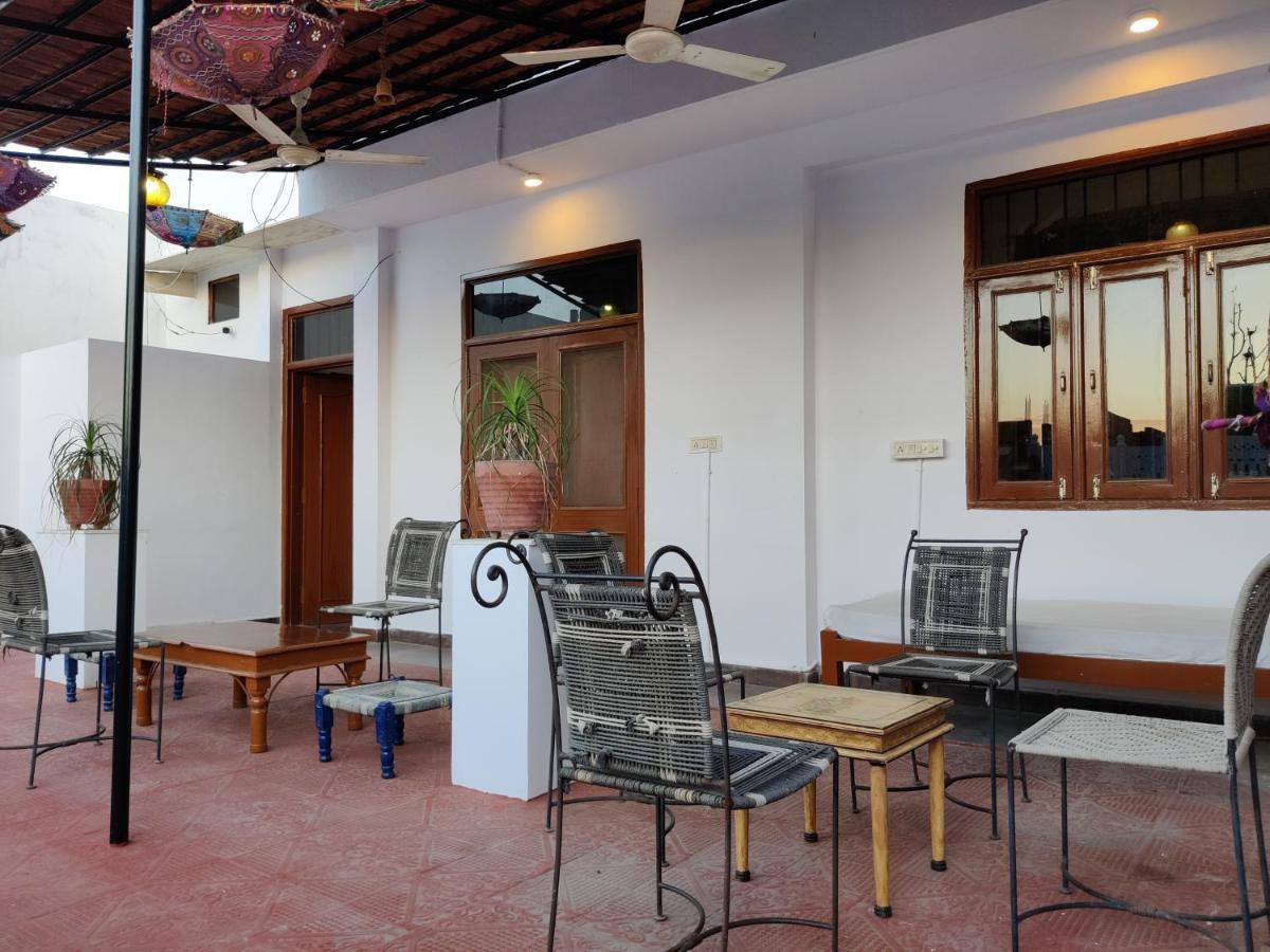 The Karauli Villa By Le Pension Stays Jaipur Ngoại thất bức ảnh